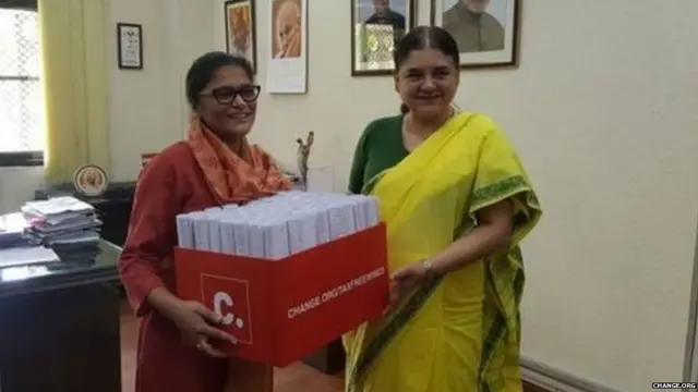 ਸੈਨੇਟਰੀ ਪੈਡਜ਼