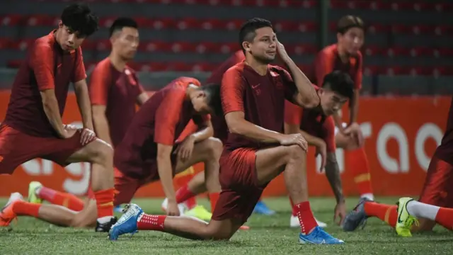 艾克森在训练中