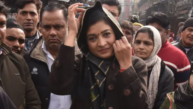 અલકા લાંબા