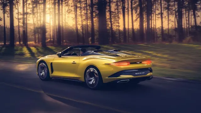 موتور باکالار دوازده سیلندر و با قدرت ۶۵۰ اسب بخار است