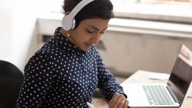 வெளிநாட்டுக் கல்வி