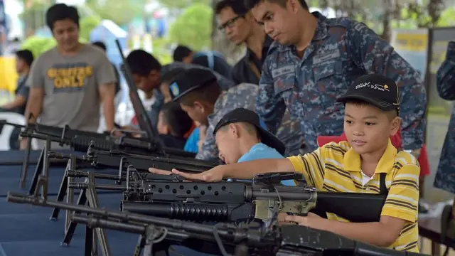 วันเด็กที่ค่ายทหารปี 2015