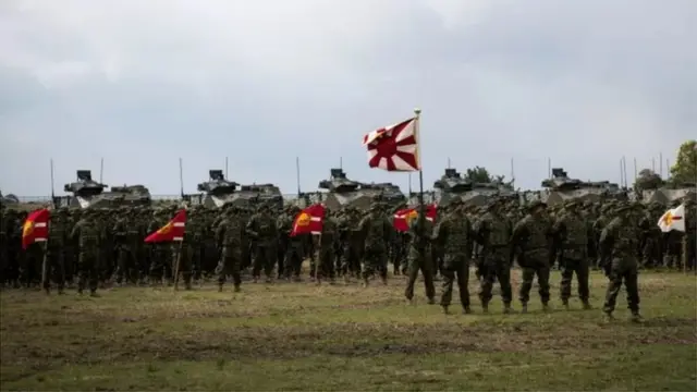 તાજેતરનાં વર્ષોમાં, જાપાને તેની સેલ્ફ ડિફેન્સ ફોર્સમાં નવી યુનિટો જોડી છે