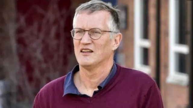 સ્વિડનના સ્વાસ્થ્ય વિભાગમાં કામ કરતાં મહામારી વિશેષજ્ઞ એન્ડર્સ ટેગ્નેલ