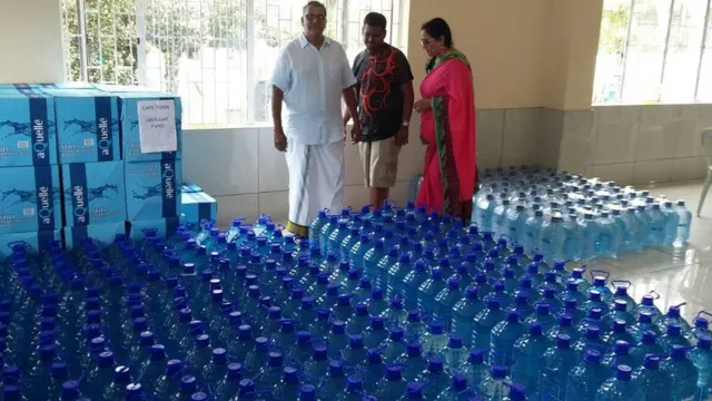 தண்ணீர் அன்பளிப்பாக