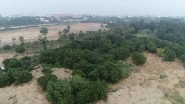 નવલખી મેદાન