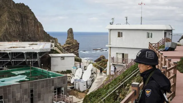 বিতর্কিত ডোকডো দ্বীপ।