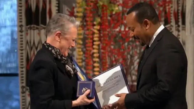 ኣብዪ ኣሕመድ ኣብ ኦስሎ ሽልማቱ እክቕበል