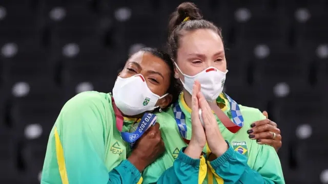 El equipo de voleibol de Brasil ganó la plata en el día 16 de los Juegos Olímpicos de Tokio.