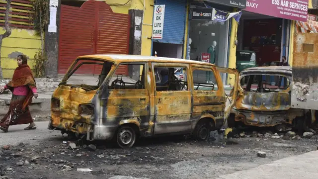 दिल्ली दंगल