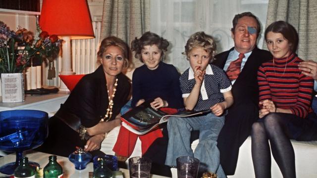 Família Le Penestrela bet aviator1974