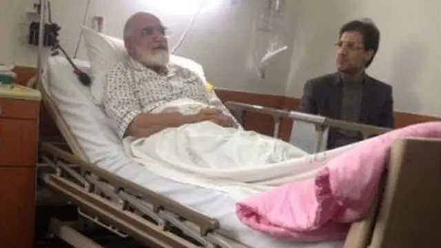 خانواده کروبی می گوید که از زمان شروع حصر خانگی، او حداقل شش بار از ناحیه قلب، چشم، کمر، زانو، ساق پا و مجاری ادرار تحت عمل جراحی قرار گرفته است