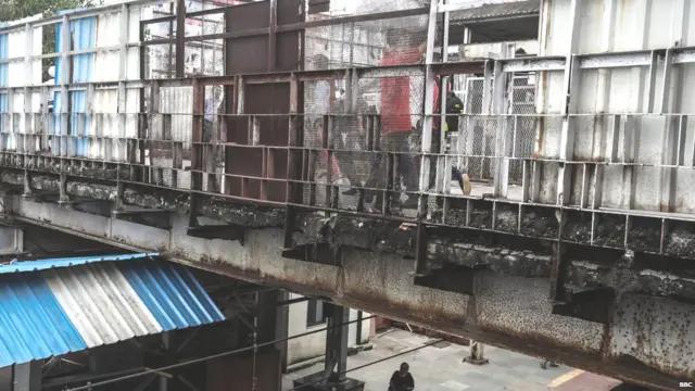 दादर येथील पादचारी पूल