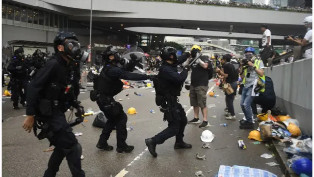 6月12日的示威場面