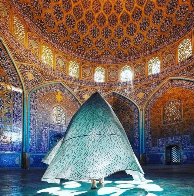رقصی بر مزار خیام