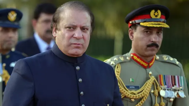 د پاکستان ټاکنیز قانون له مخې د جرم ثابتېدو په صورت کې نوازشریف نه یوازې د لومړي وزارت لپاره ناوړ دی، بلکې د ګوند مشري هم نه شي کولای.