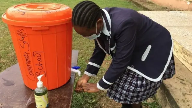 Nigerian schools reopening