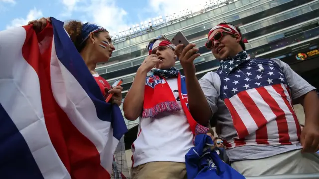 Hinchas Estados Unidos y Costa Rica