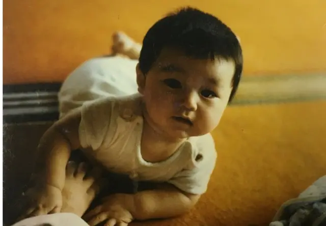 కోయిచిరో లిజుక తల్లి తప్పిపోయేనాటికి నెలల పిల్లవాడు.