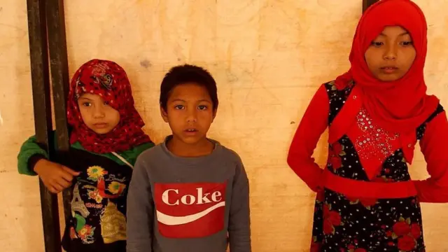 শিবিরে থাকতেন আমিরা, হেবা ও হামজা।