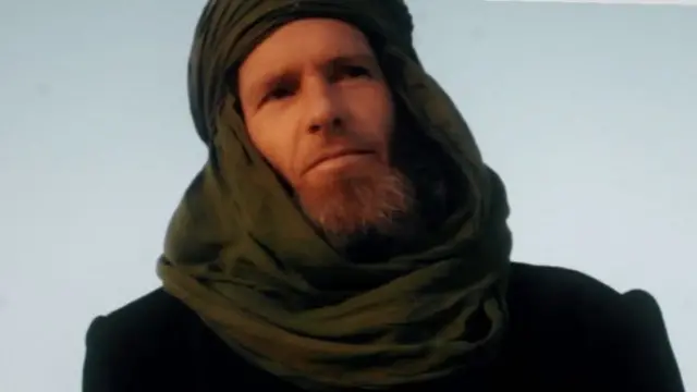 பிரான்ஸ் அதிபர் மக்ரோங் வருகை எதிரொலி: அல்-கய்தா வீடியோவில் மாலி பிணைக் கைதிகள்