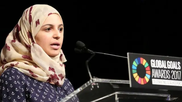 Muzoon Almellehan dey give speech