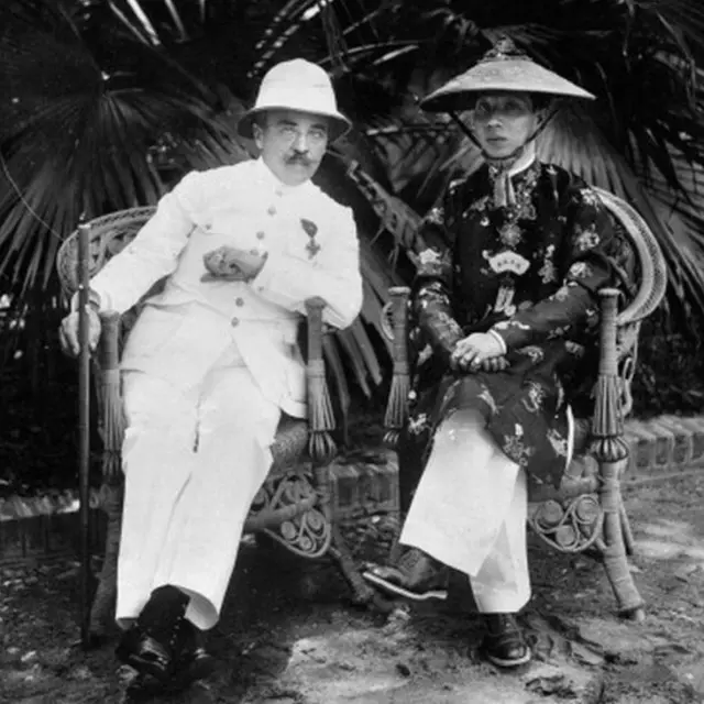 Toàn quyền Albert Sarraut và vua Khải Định