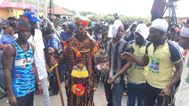 Egungun ni ibi ipolongo ibo