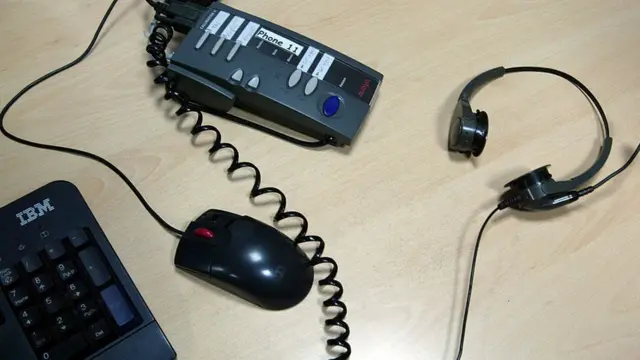 मनुसख हिरेन, सचिन वाझे, मुंबई पोलीस