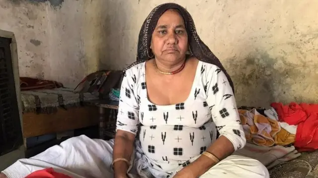 परवेश गुजर्र यांची मावशी - फुलवती