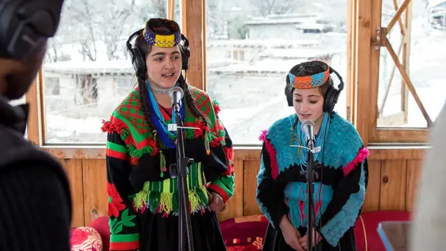 గాయకులు