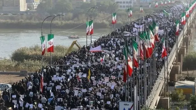 அரசு ஆதரவுப் போராட்டம்.