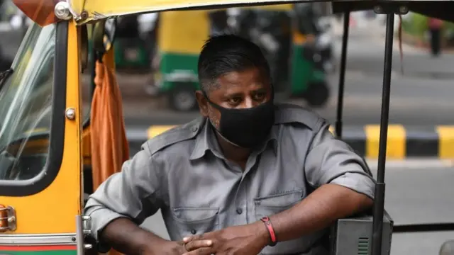 दिल्ली, ऑटो