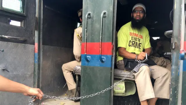 पत्रकारों के ख़िलाफ़ मामले