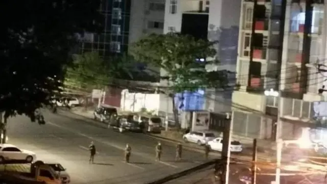 ရန်ကုန် ရွှေဂုံတိုင်ရုံးချုပ်ကို အာဏာသိမ်းပြီး ၁၀ ရက်မြောက် ည ၁၀ နာရီ ဝန်းကျင်ခန့်က တပ်က ဝင်ရောက်စီးနင်း ရှာ‌ဖွေ