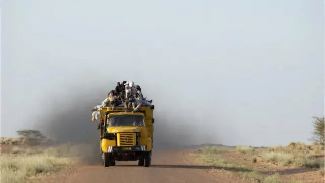 Dubban 'yan ci rani ne ke tafiya Turai daga Afirka inda su kan bi ta Agadez kuma suna tafiyar kwana 40 a Sahara