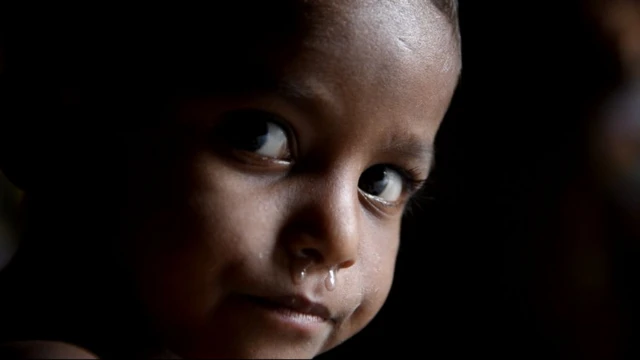 శరణార్థి శిబిరంలో ఓ బాలుడు