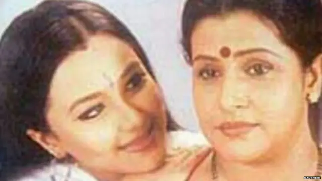 నౌషీన్ అలీ సర్దార్