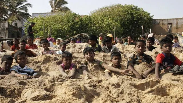 థోరియం నిక్షేపాలు రియాక్టర్ల నిర్మాణం