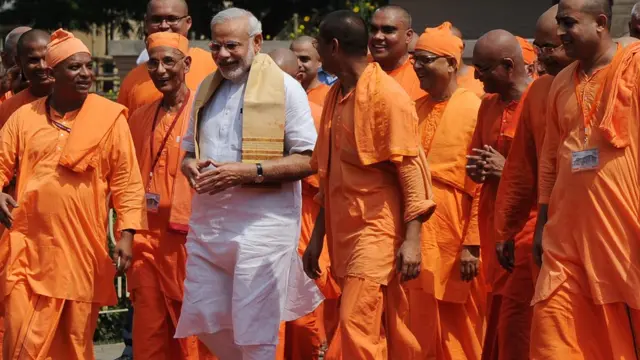 नरेंद्र मोदी