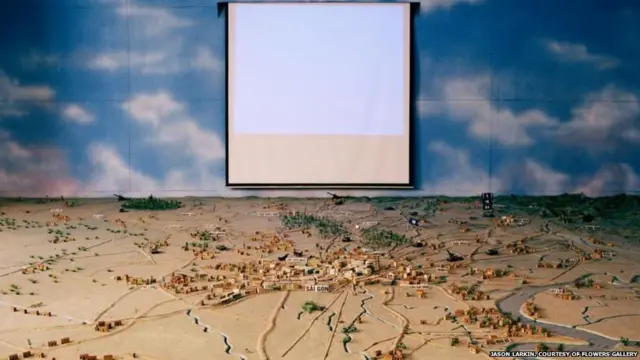 वॉर म्यूज़ियम, जैसन लार्किन, लंदन, वियतनाम, क्यूबा, मिस्र, इसराइल