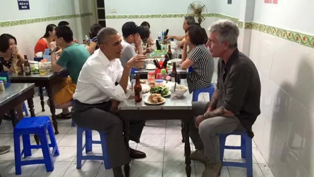 آنتونی بوردین و باراک اوباما، رئیس جمهوری سابق آمریکا