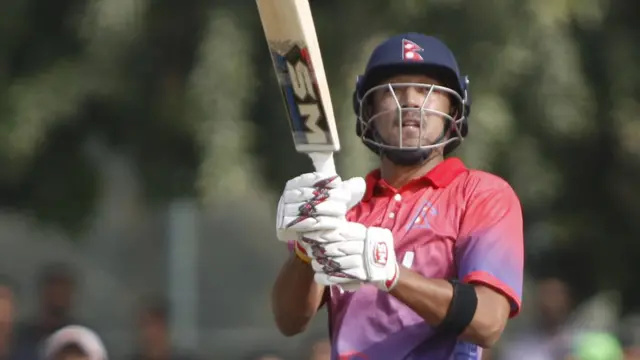 पारस खड्का