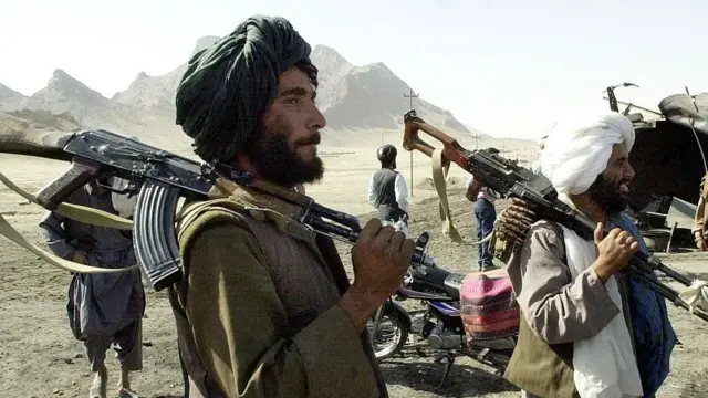 د امریکا ولسمشر ډونلډ ټرمپ د ملي امنیت سلاکار جنرال هربرټ ریمونډ مک ماسټر چې تېره اونۍ افغانستان ته تللی و ویلي و، هېڅوک باید د طالبانو ملاتړ و نه کړي.