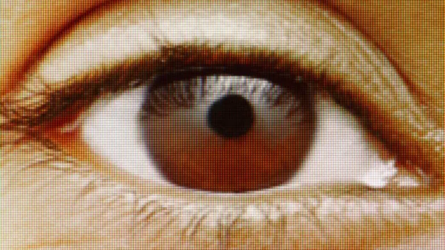 ojo en una pantalla