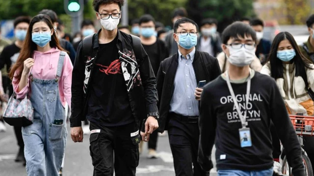 การทดลองทางคลินิกมีอยู่ 3 ระยะด้วยกัน ระยะสุดท้ายจะต้องทำกับประชากรกลุ่มใหญ่หลายพันคน