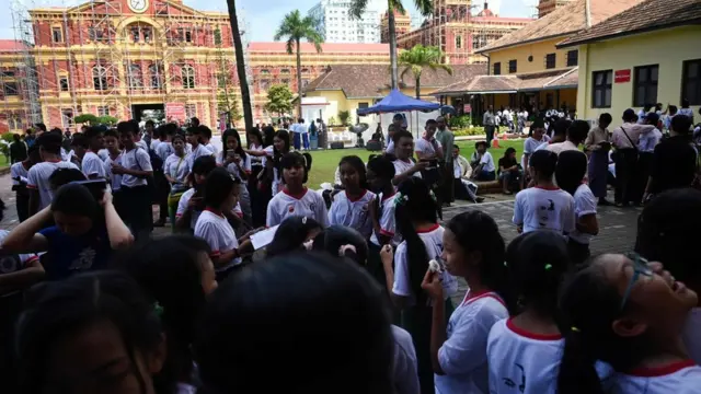 ဗိုလ်ချုပ်အောင်ဆန်းတို့ ကျဆုံးခဲ့တဲ့ နေရာဖြစ်သလို၊ မြန်မာနိုင်ငံရဲ့ ပထမဆုံးလွှတ်တော်၊ ပထမဆုံး အခြေခံဥပဒေ တို့ကို ရေးခဲ့တဲ့နေရာလည်းဖြစ်ပါတယ် ။