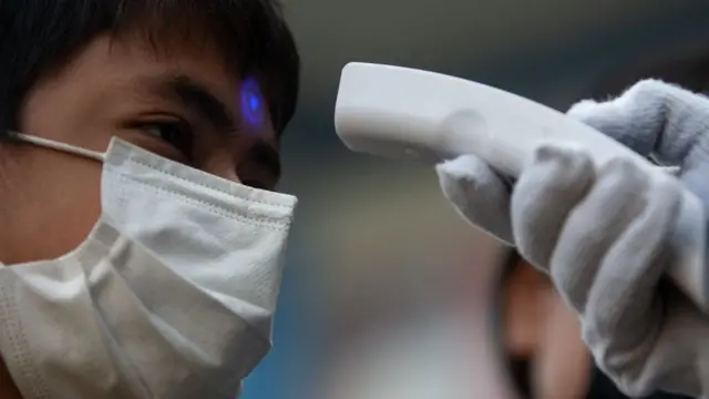 ஏப்ரல் 15 வரை இந்தியாவுக்கான விசாக்கள் நிறுத்திவைப்பு