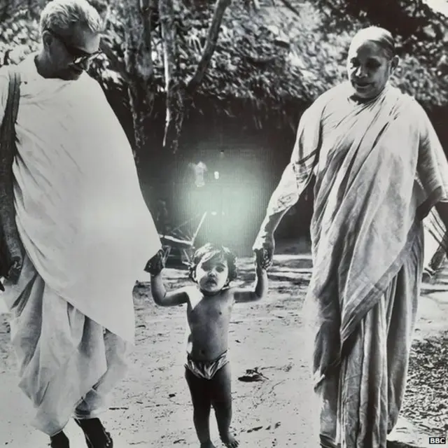 ਗਾਂਧੀ, ਗੋਰਾ