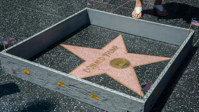 Estrella de Donald Trump en el Paseo de la Fama de Hollywood.
